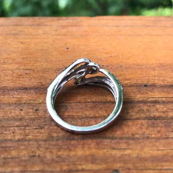 AUTHENTIC Black and White Diamond Ring Size 7.25 - Picture 3 of 3